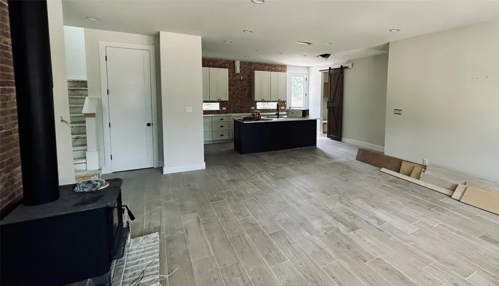 15279 Fm 150 Road W Driftwood, TX 78619