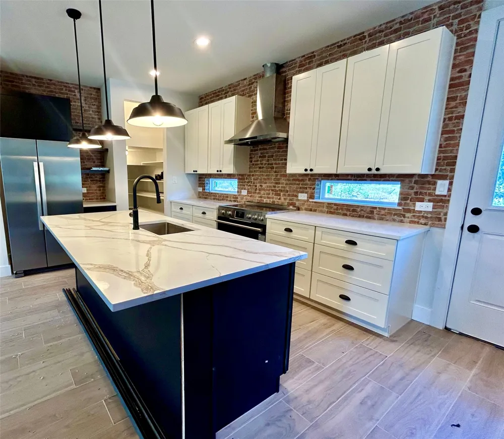 15279 Fm 150 Road W Driftwood, TX 78619