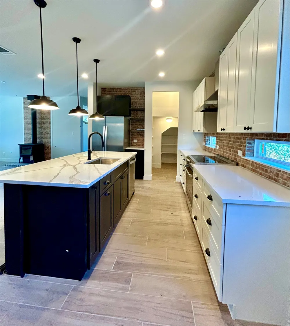 15279 Fm 150 Road W Driftwood, TX 78619