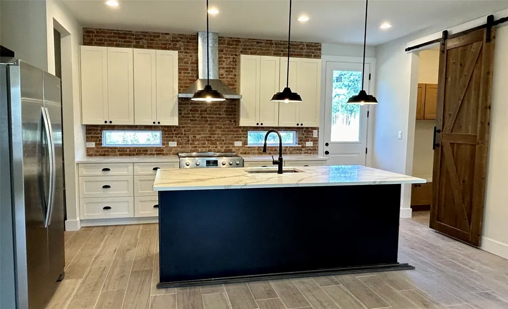 15279 Fm 150 Road W Driftwood, TX 78619