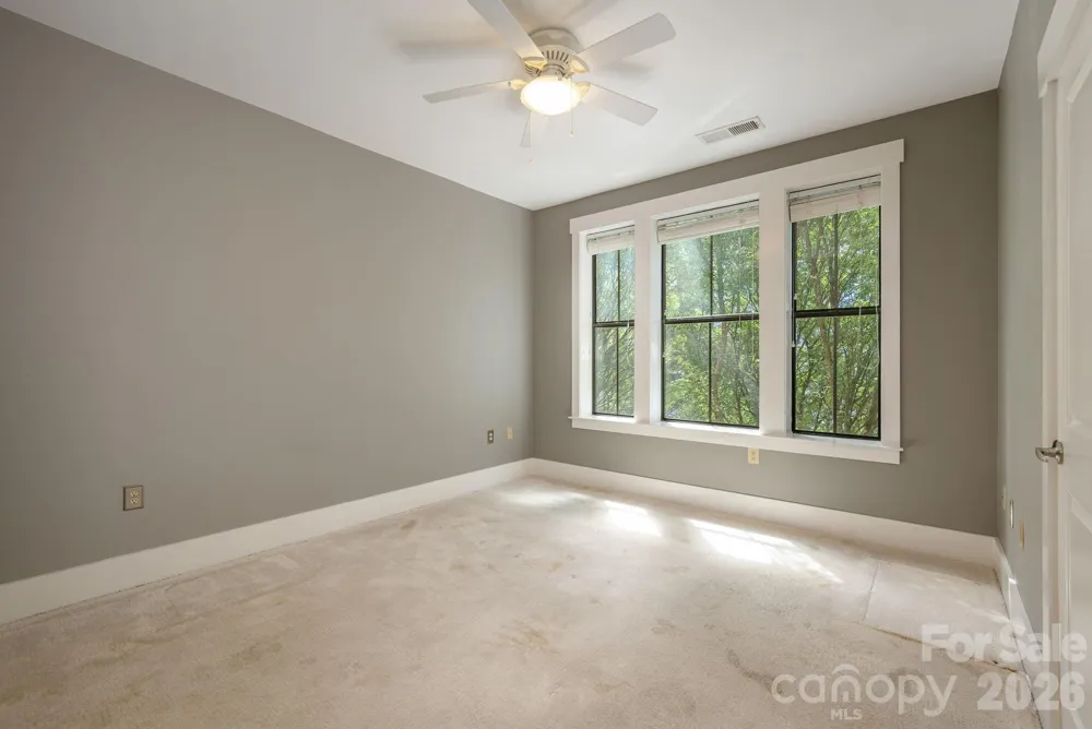 69 Stamford Street Asheville, NC 28803