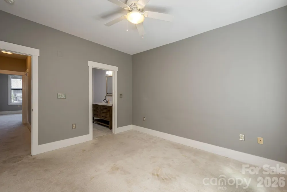 69 Stamford Street Asheville, NC 28803