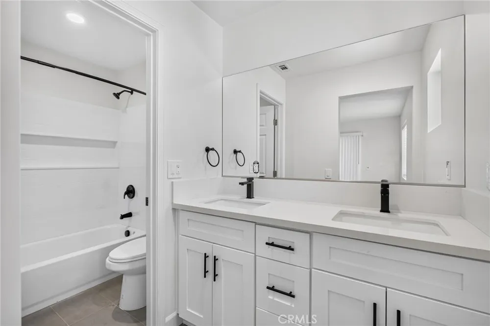 593 E 12th St #2 Beaumont, CA 92223