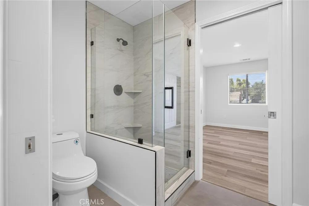 593 E 12th St #2 Beaumont, CA 92223