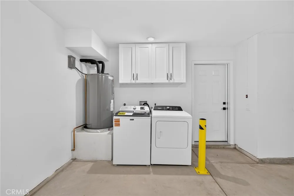 593 E 12th St #2 Beaumont, CA 92223