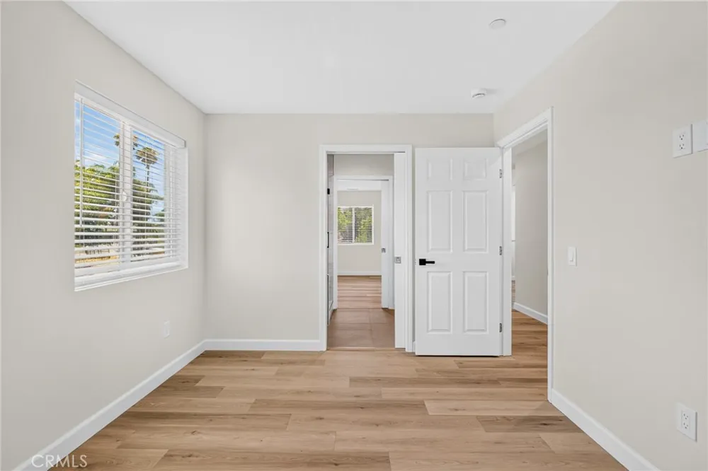 593 E 12th St #2 Beaumont, CA 92223