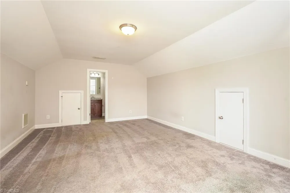 2633 Chari Park Lane Walkertown, NC 27051