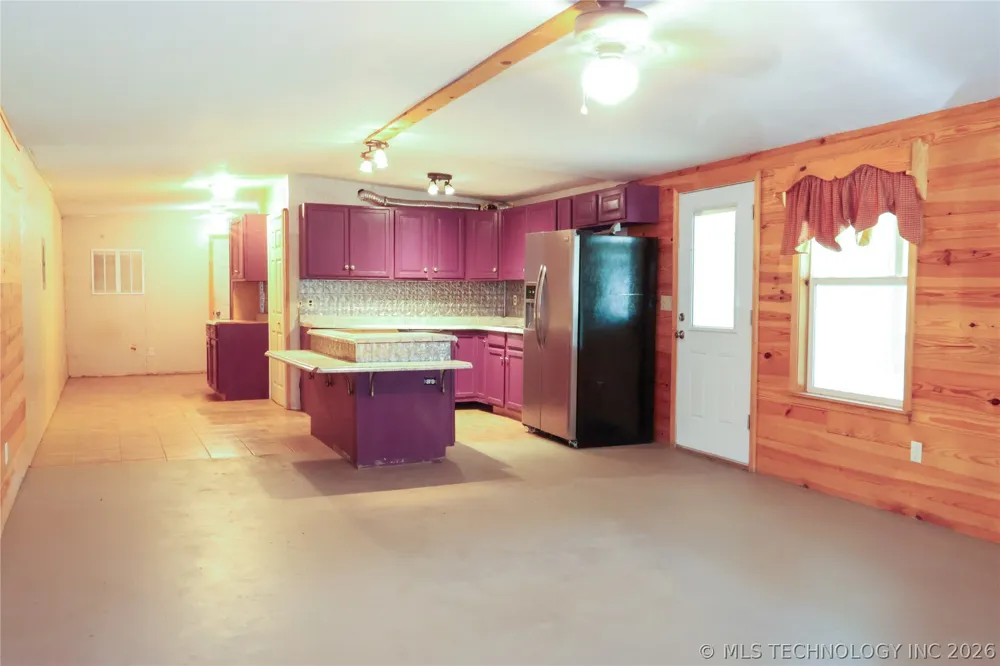 133 SW 650 ROAD Chouteau, OK 74337