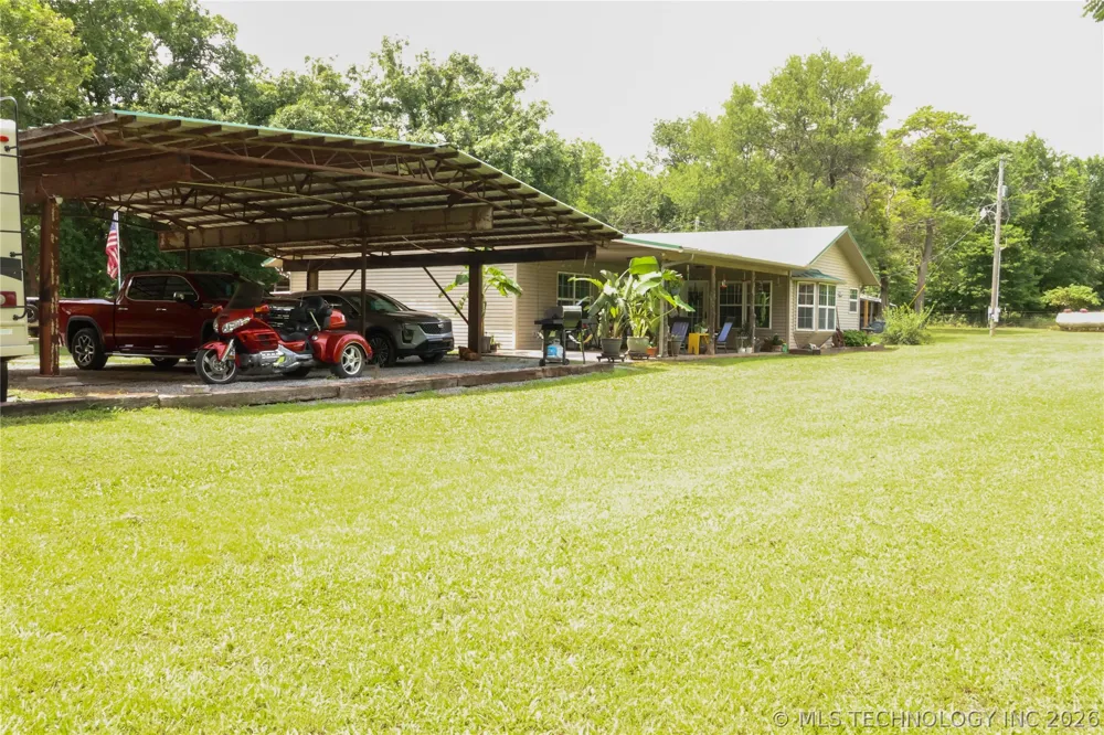 133 SW 650 ROAD Chouteau, OK 74337