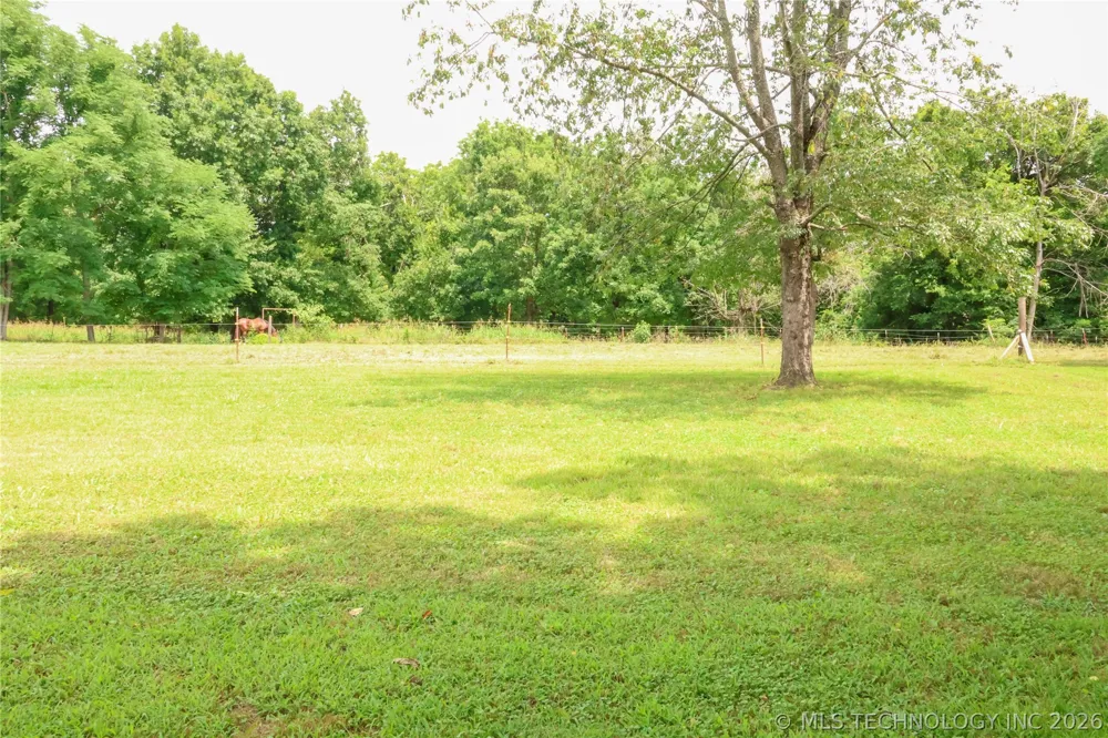 133 SW 650 ROAD Chouteau, OK 74337