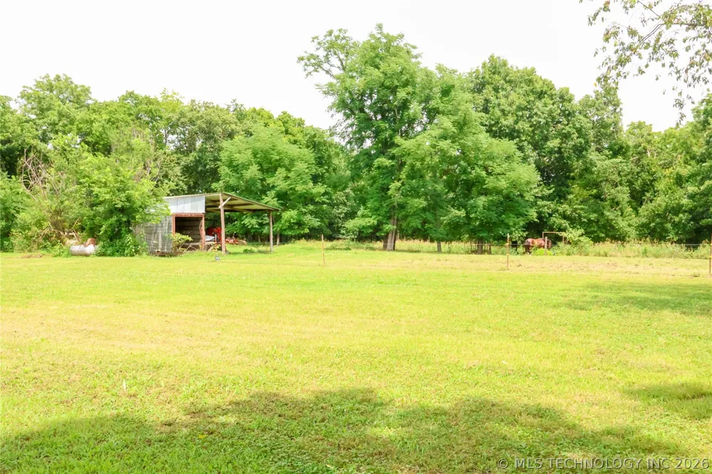 133 SW 650 ROAD Chouteau, OK 74337