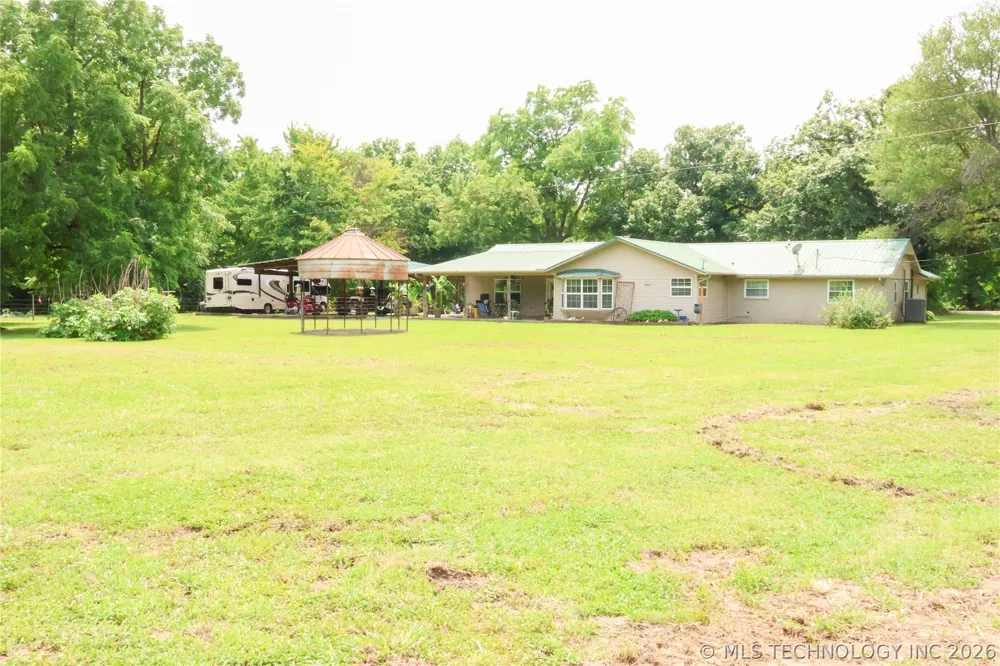 133 SW 650 ROAD Chouteau, OK 74337