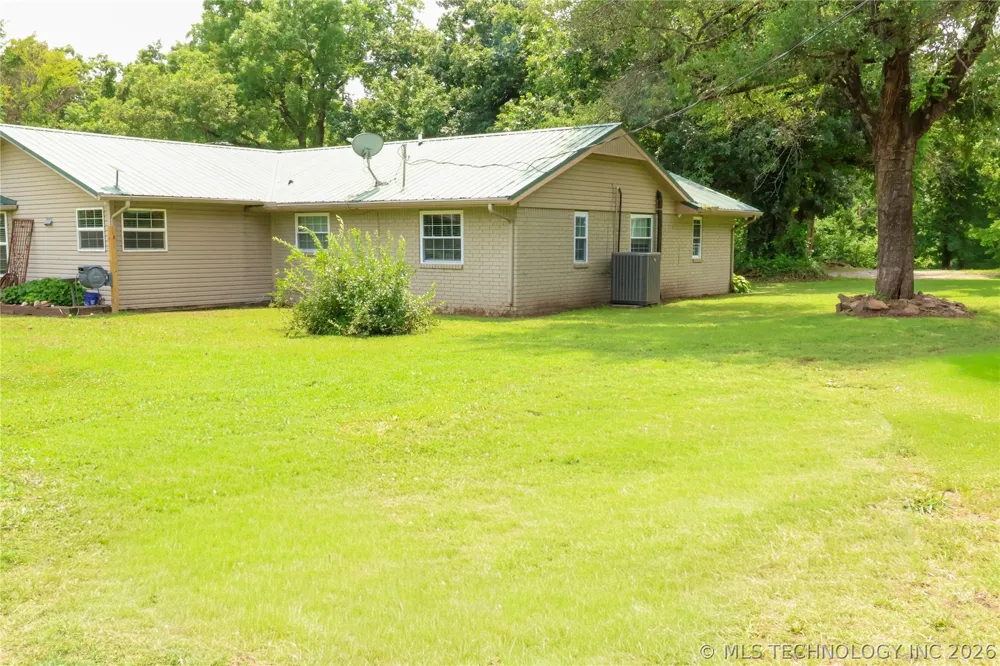 133 SW 650 ROAD Chouteau, OK 74337
