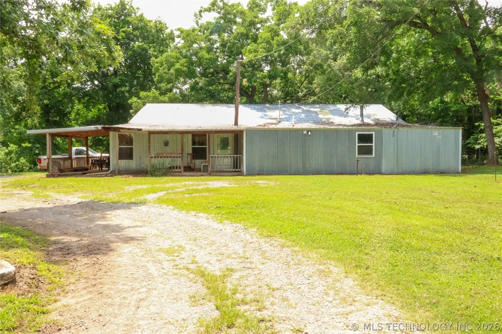 133 SW 650 ROAD Chouteau, OK 74337
