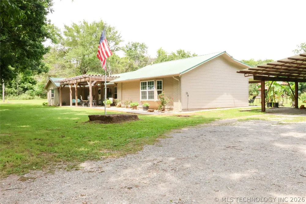 133 SW 650 ROAD Chouteau, OK 74337