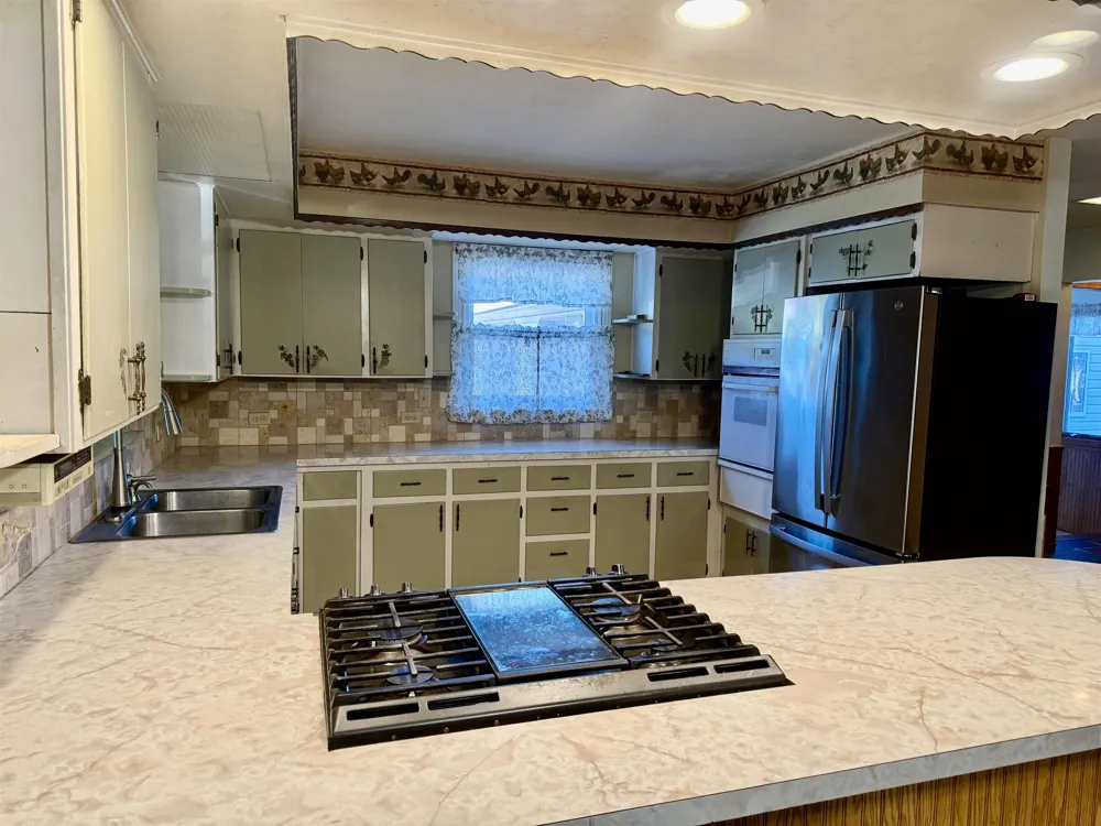 7873 S Rich Road Fulton Township, MI 48856