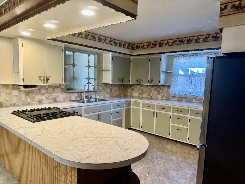 7873 S Rich Road Fulton Township, MI 48856