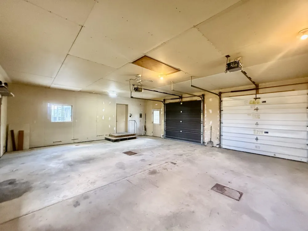 7873 S Rich Road Fulton Township, MI 48856