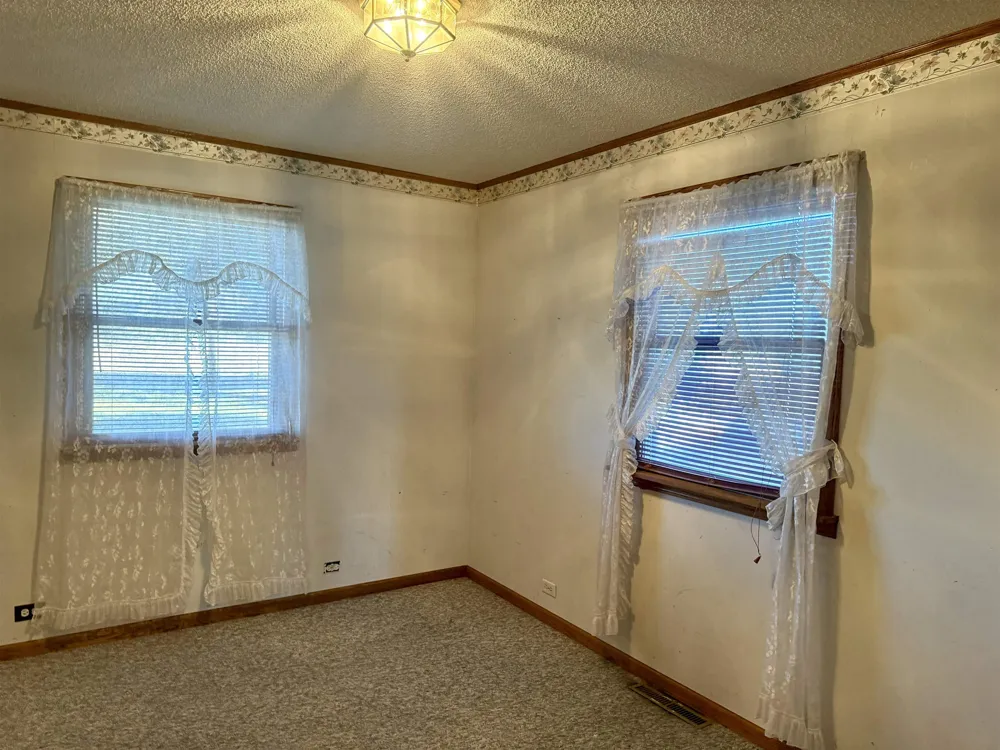 7873 S Rich Road Fulton Township, MI 48856