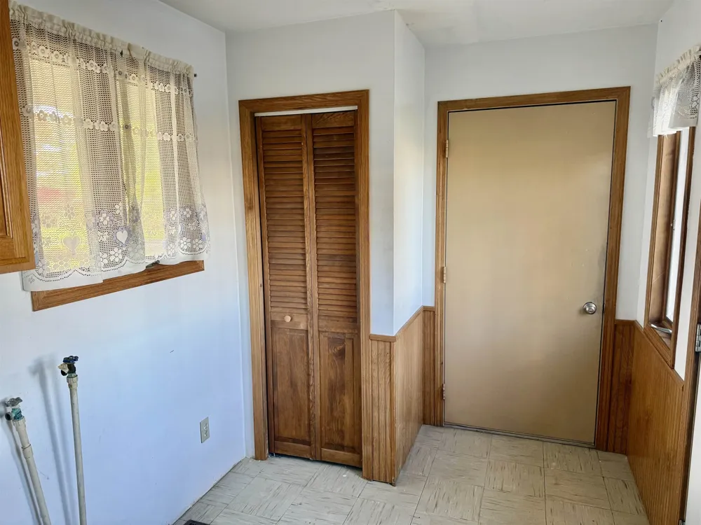 7873 S Rich Road Fulton Township, MI 48856