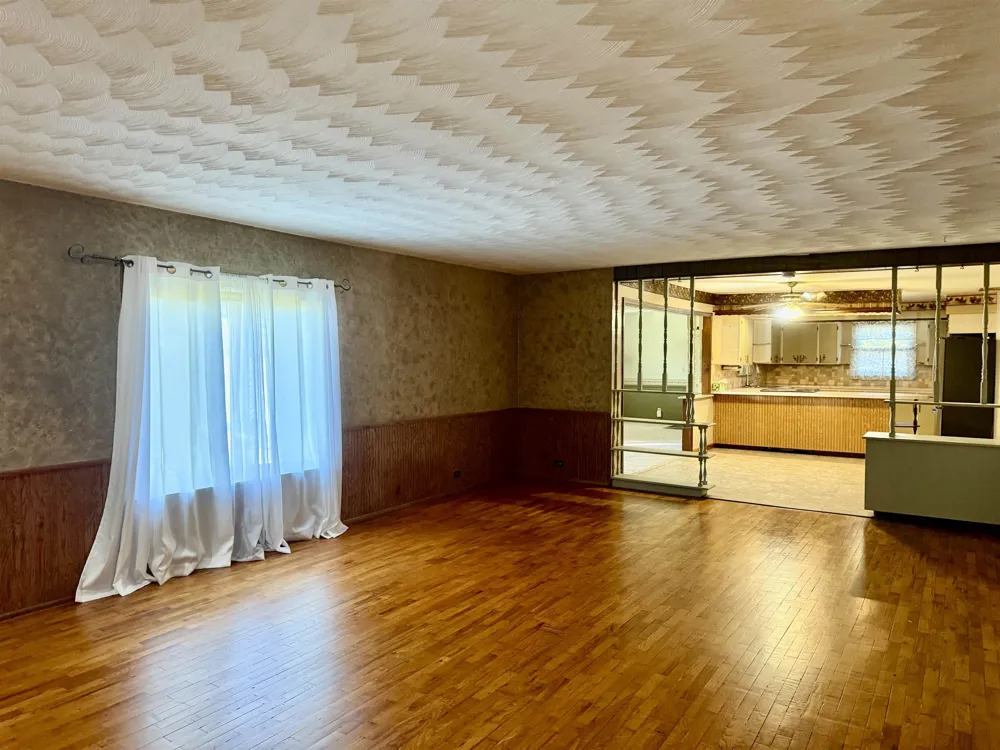 7873 S Rich Road Fulton Township, MI 48856