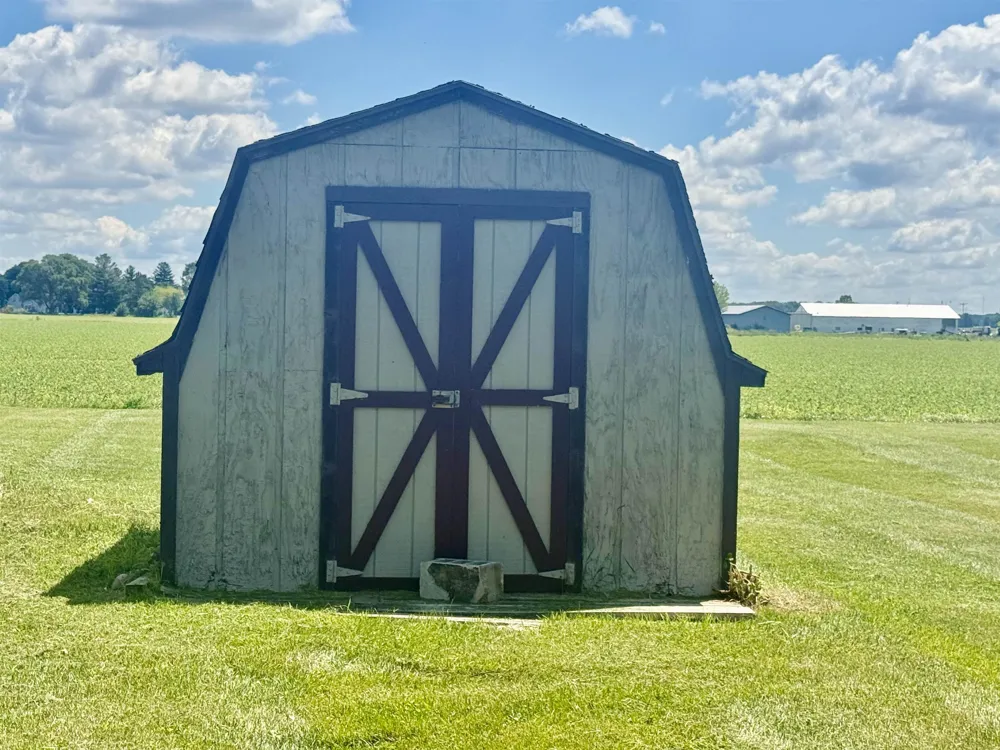 7873 S Rich Road Fulton Township, MI 48856