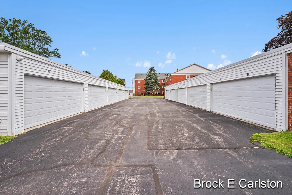 1249 Lakeshore Drive #339 Muskegon City, MI 49441