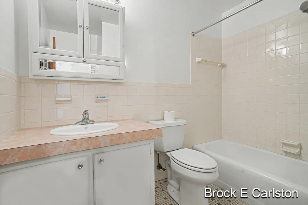 1249 Lakeshore Drive #339 Muskegon City, MI 49441