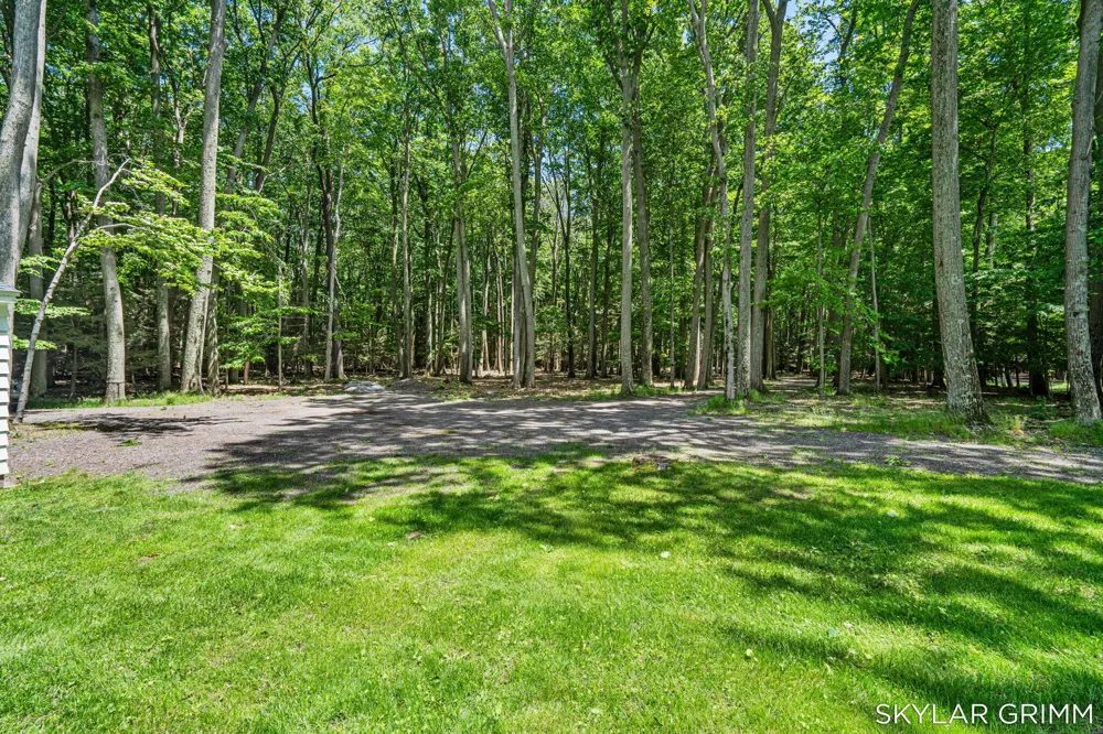 2121 Scenic Drive Laketon Township, MI 49445