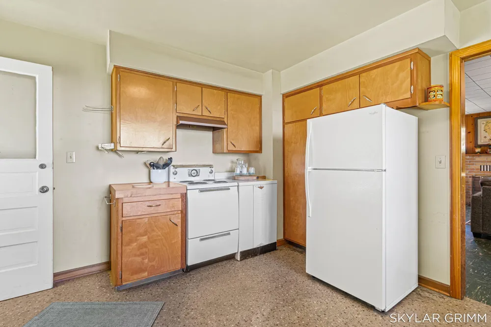 2121 Scenic Drive Laketon Township, MI 49445
