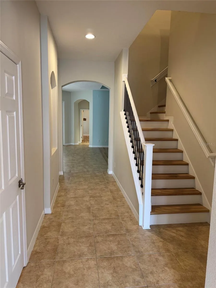 420 PARK LAKE DRIVE Winter Springs, FL 32708
