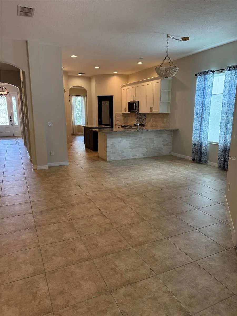 420 PARK LAKE DRIVE Winter Springs, FL 32708