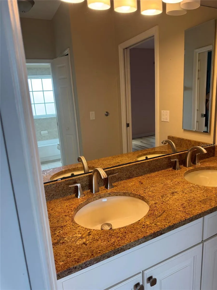 420 PARK LAKE DRIVE Winter Springs, FL 32708