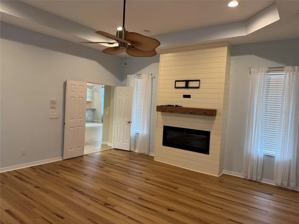 420 PARK LAKE DRIVE Winter Springs, FL 32708