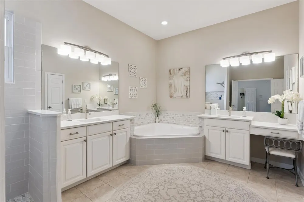 420 PARK LAKE DRIVE Winter Springs, FL 32708