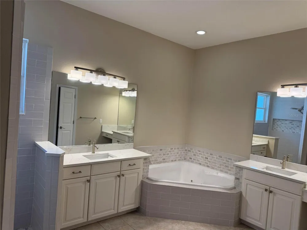 420 PARK LAKE DRIVE Winter Springs, FL 32708