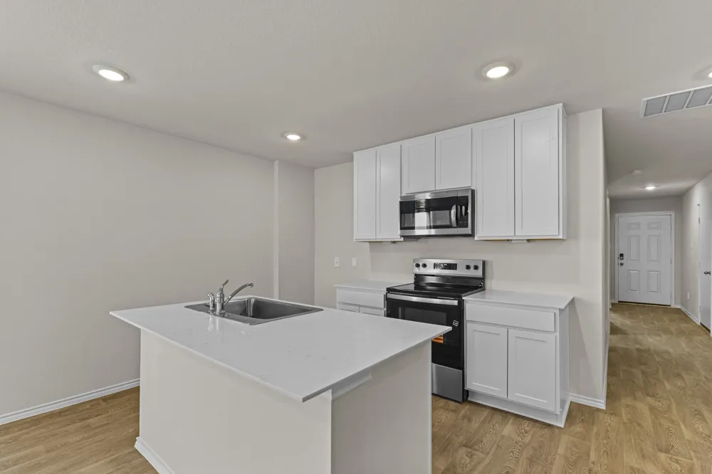 2203 Loganberry Lane Luling, TX 78648