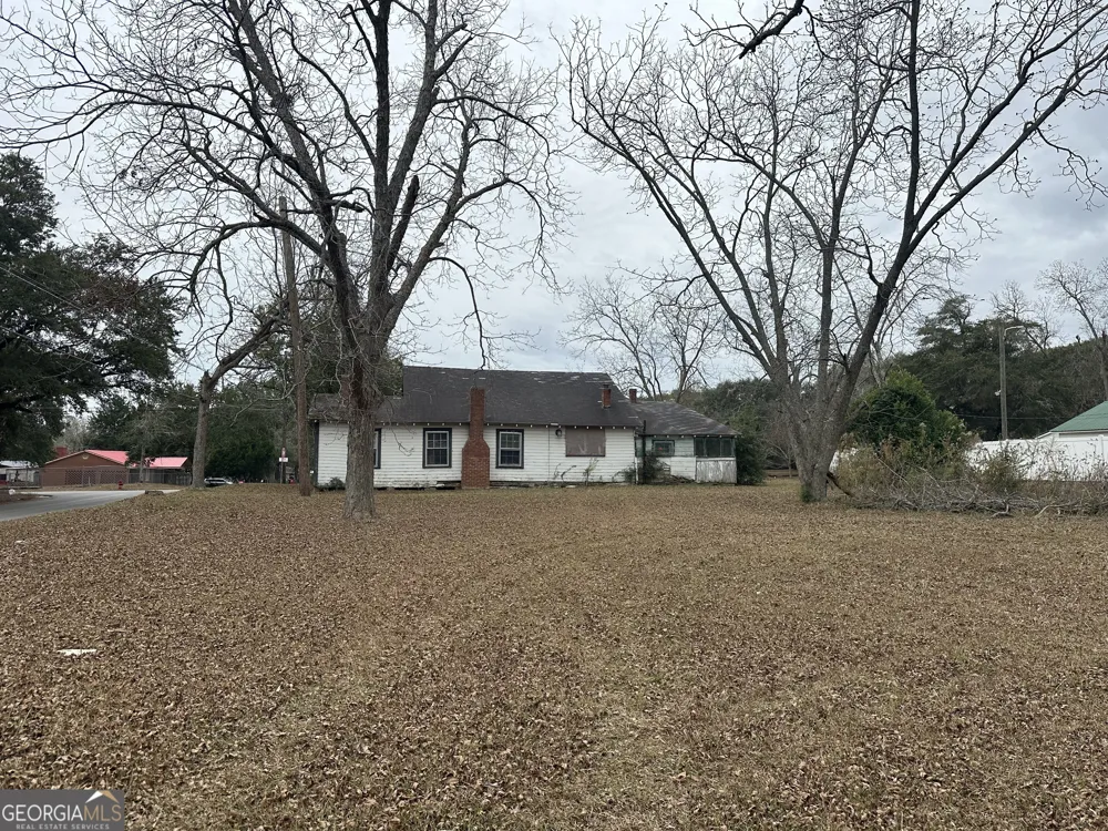 5921 9th AVE Eastman, GA 31023