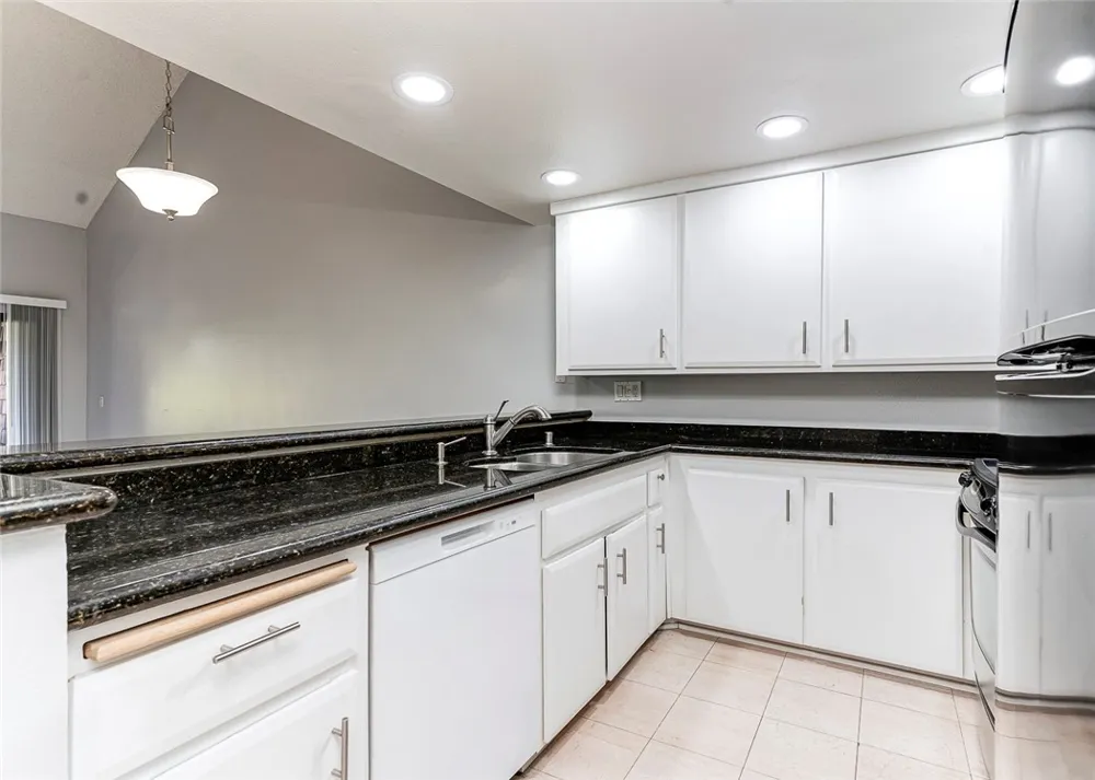 2726 Quail Ridge Fullerton, CA 92835