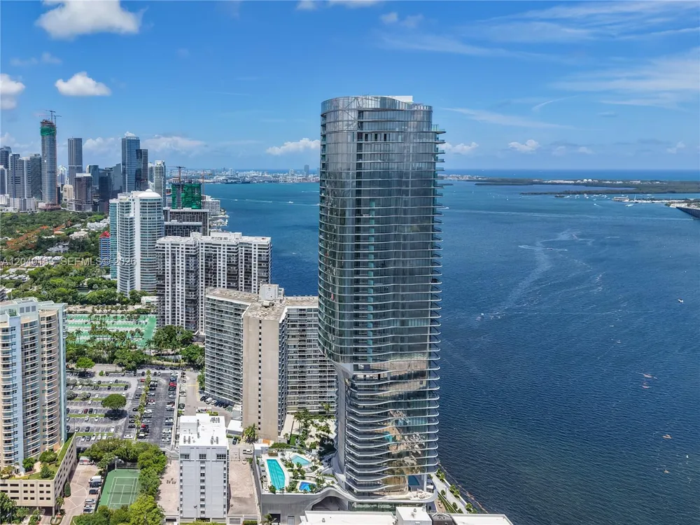 175 SE 25th. #3401/3402 Miami, FL 33129