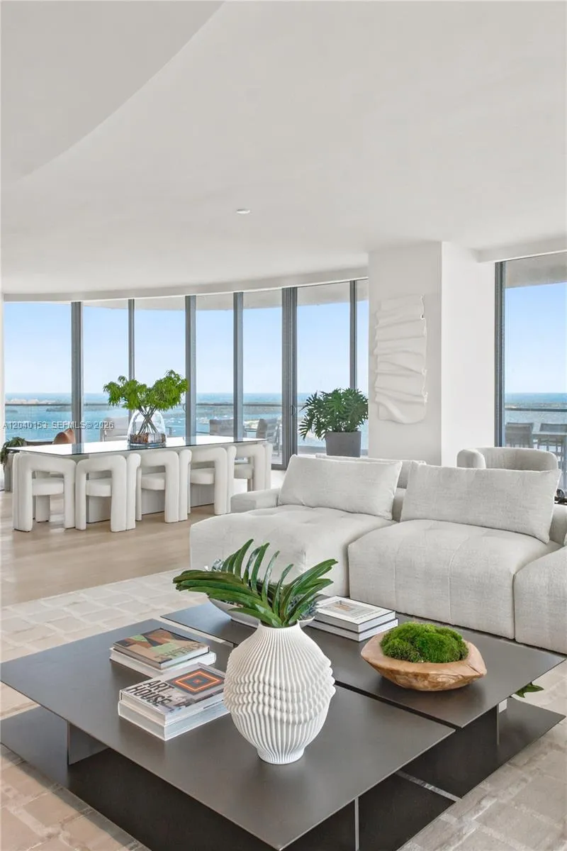 175 SE 25th. #3401/3402 Miami, FL 33129