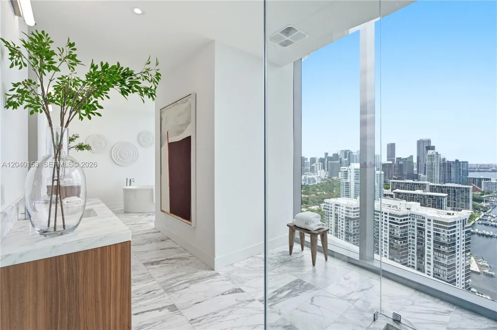175 SE 25th. #3401/3402 Miami, FL 33129