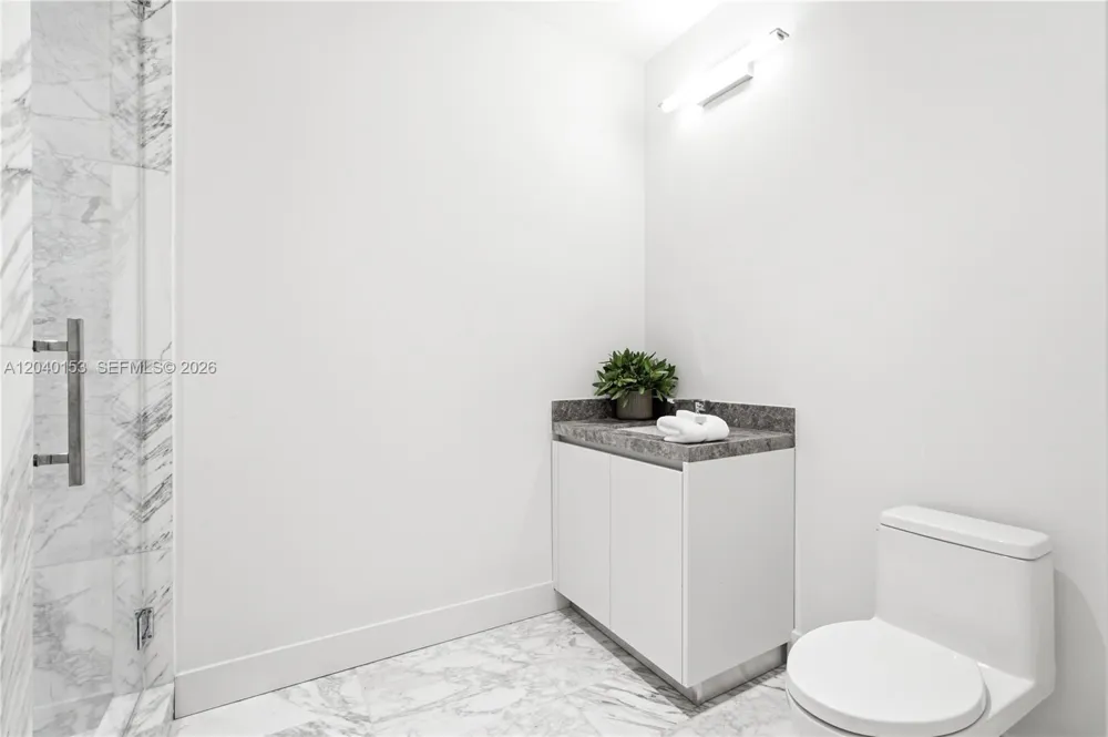 175 SE 25th. #3401/3402 Miami, FL 33129