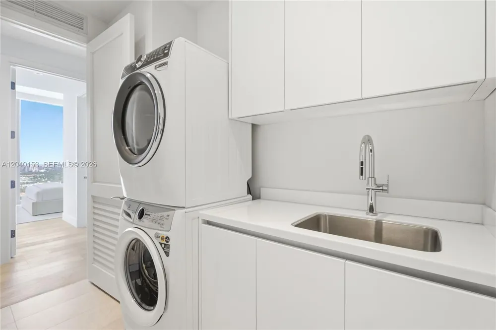 175 SE 25th. #3401/3402 Miami, FL 33129