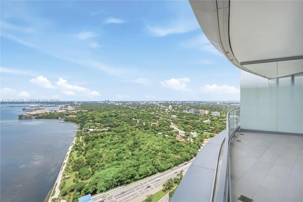 175 SE 25th. #3401/3402 Miami, FL 33129
