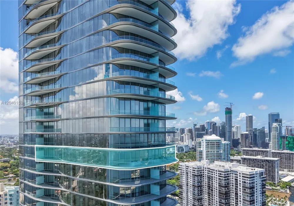 175 SE 25th. #3401/3402 Miami, FL 33129