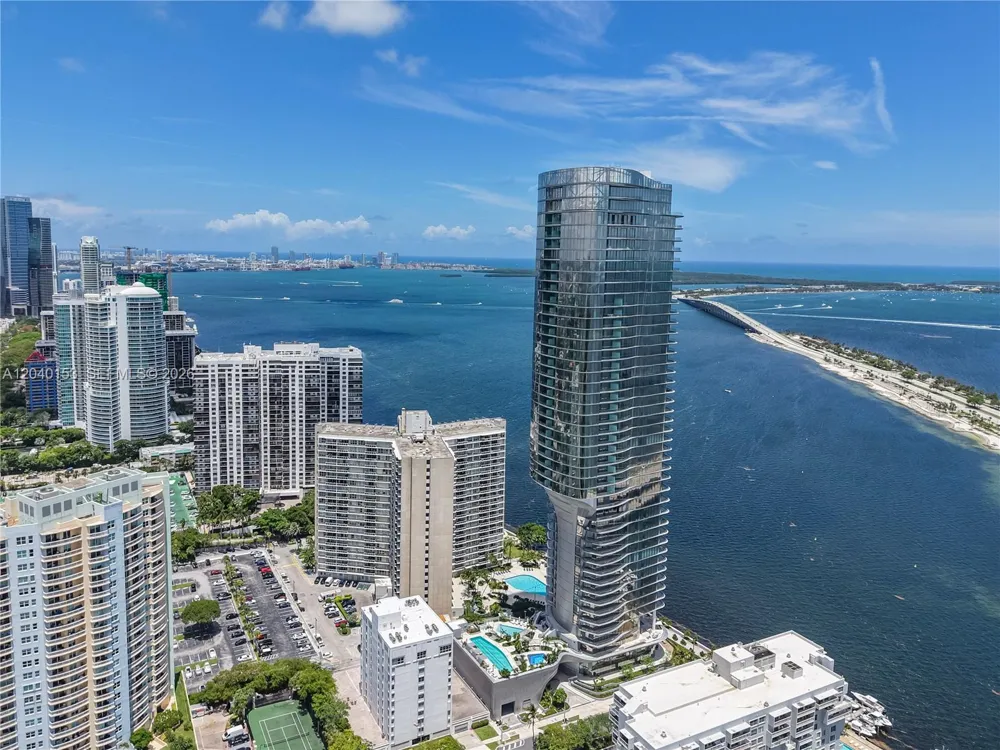 175 SE 25th. #3401/3402 Miami, FL 33129