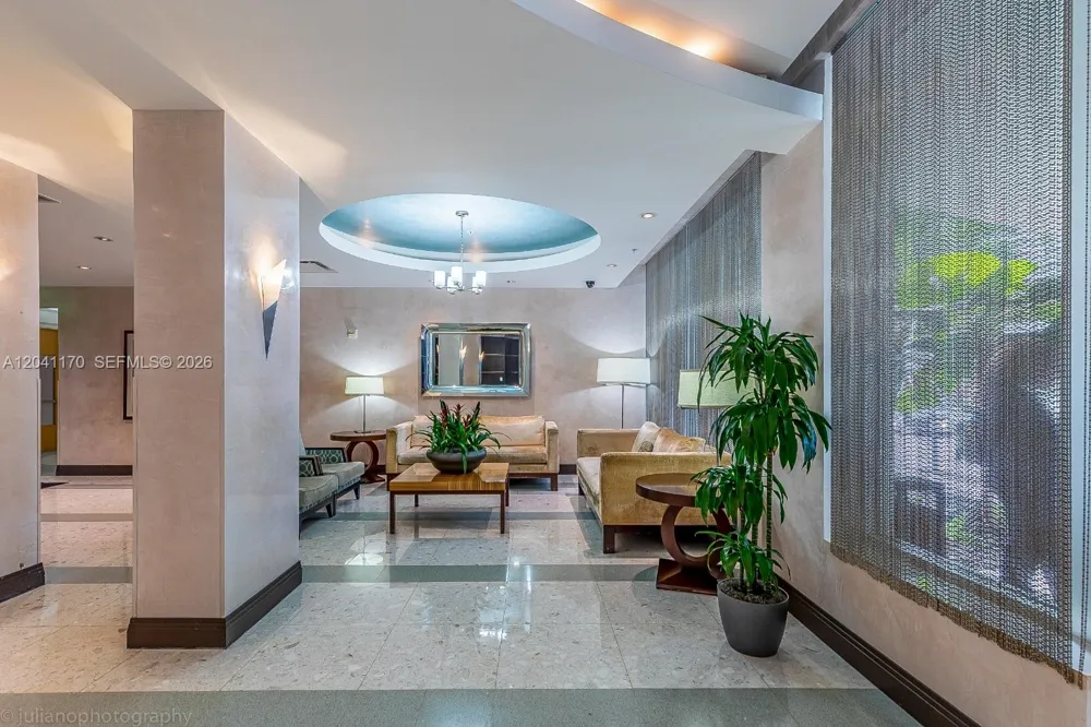3901 S Ocean Dr #8C Hollywood, FL 33019