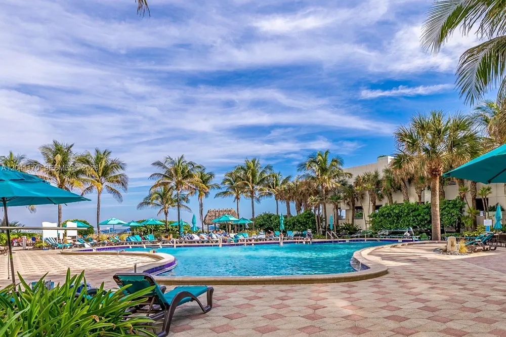 3901 S Ocean Dr #8C Hollywood, FL 33019