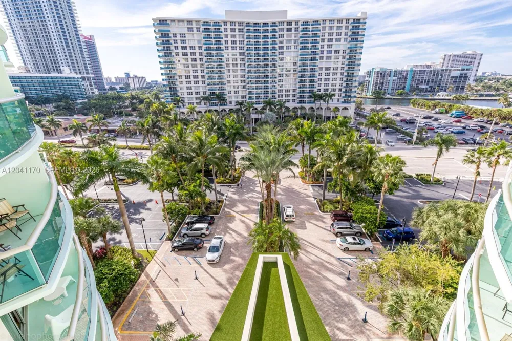 3901 S Ocean Dr #8C Hollywood, FL 33019
